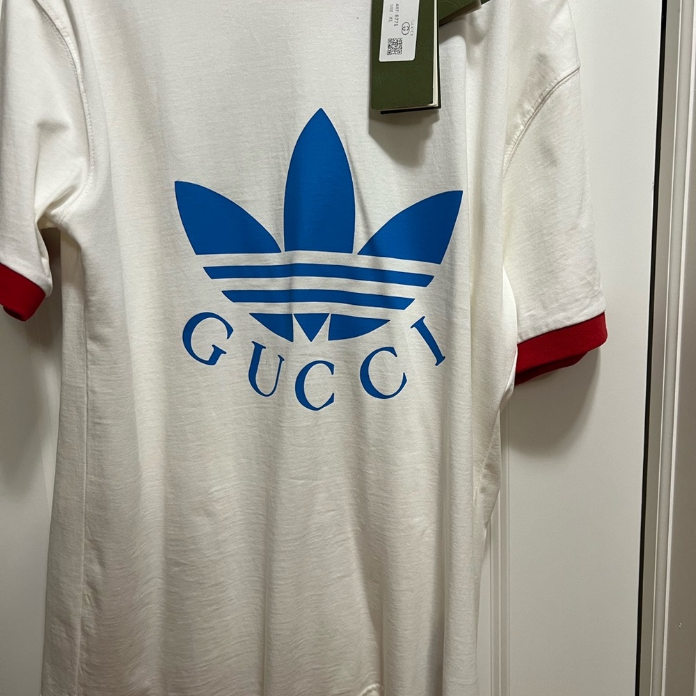 Brand new Gucci, Adidas T-shirt, extra large, lost weight, never worn